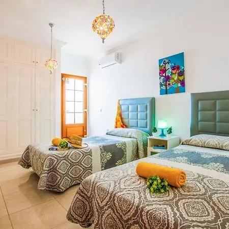 Puerto Del Carmen Sleeps 6 Pool Air Con Wifi * Puerto del Carmen (Lanzarote)