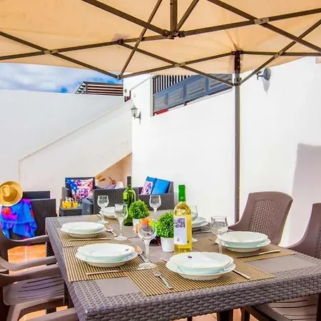Puerto Del Carmen Sleeps 6 Pool Air Con Wifi